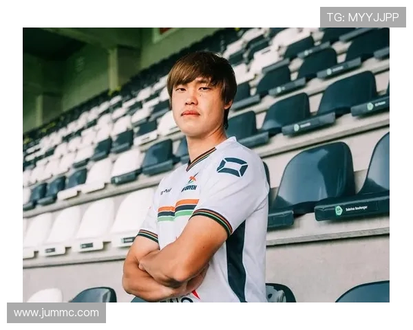 比甲奥哈瓦里正式买断日本后卫大南拓磨 合同签至 2028 年